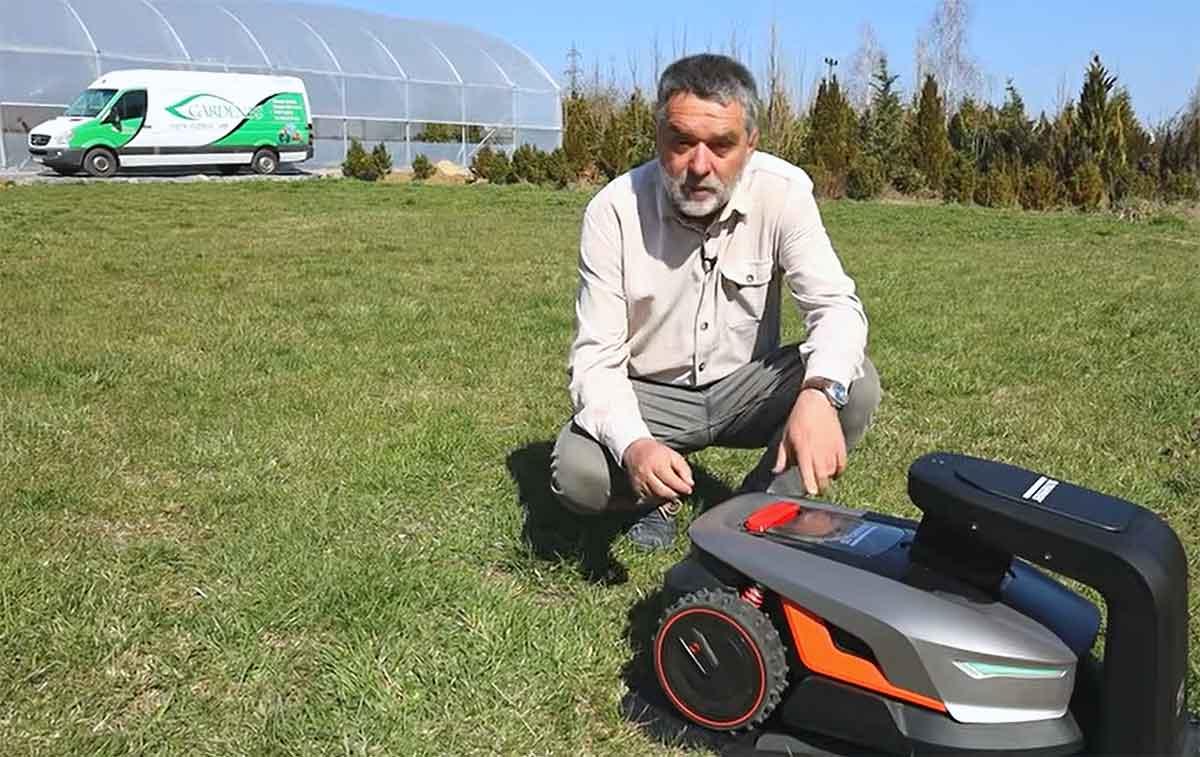 Robot kosilica za travu — uredno dvorište bez napora, svaki dan