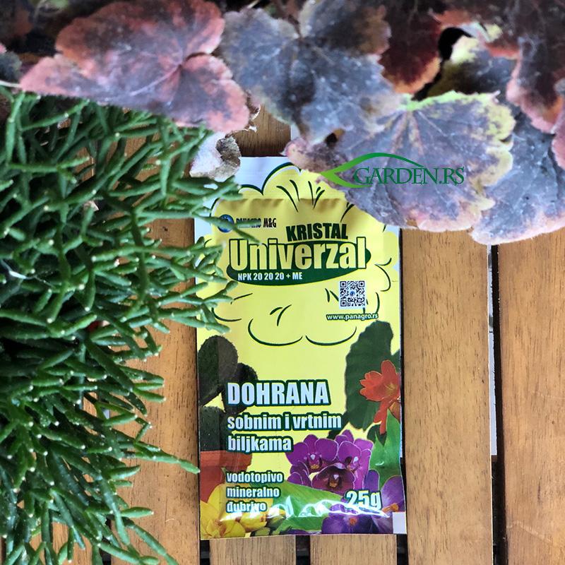 Univerzalna dohrana sobnim i vrtnim biljkama